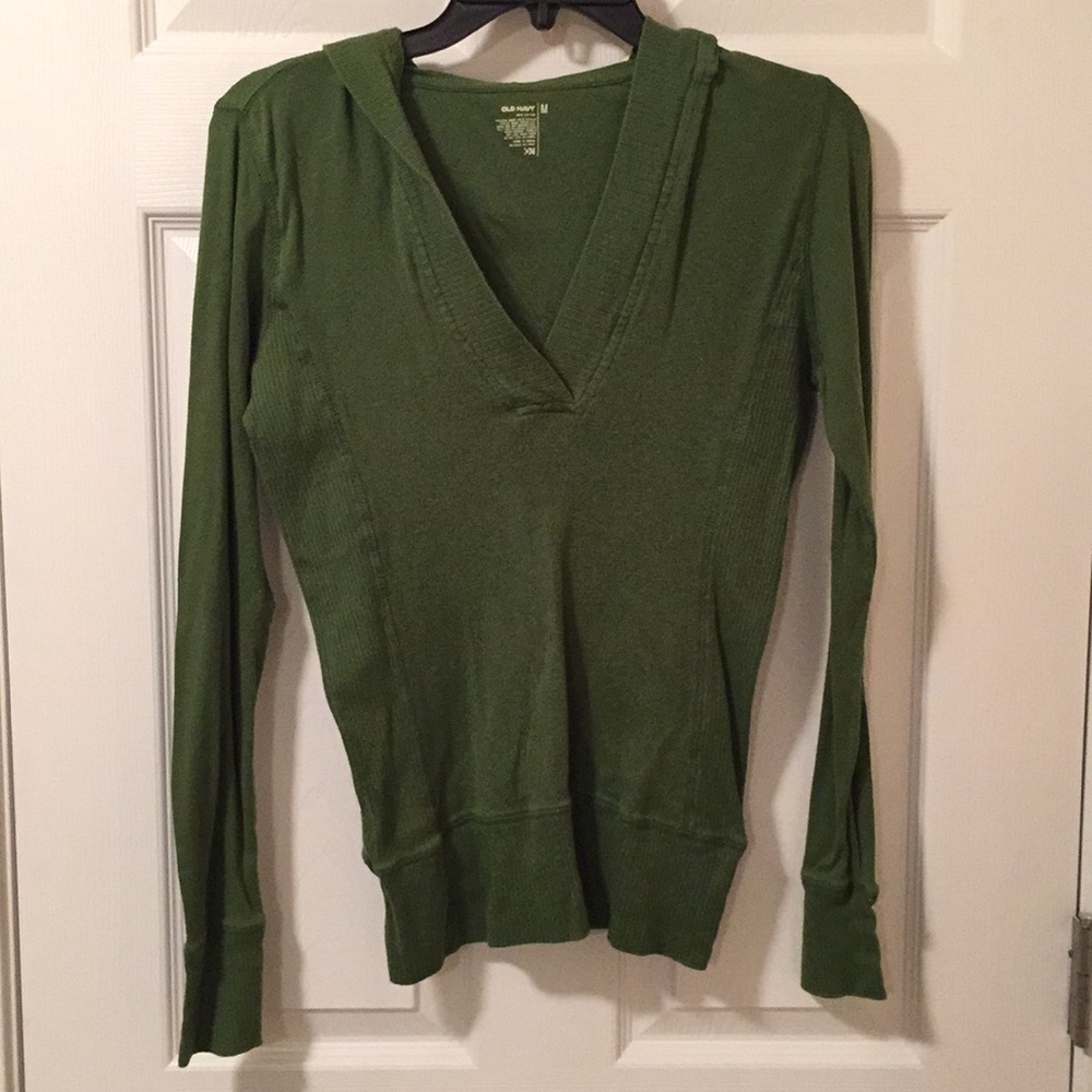 Green long sleeve hooded shirt